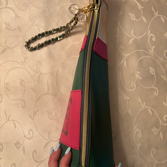 Betsey Johnson Champagne Bottle Purse - Picture 4 of 6